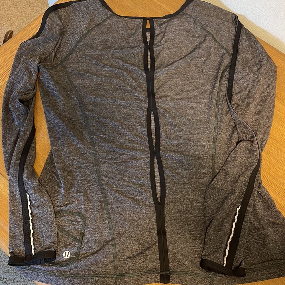 Lululemon Top - Picture 2 of 3